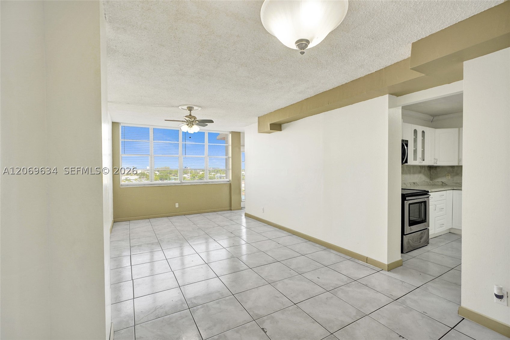 2025 NE 164th St 710, North Miami Beach FL 33162