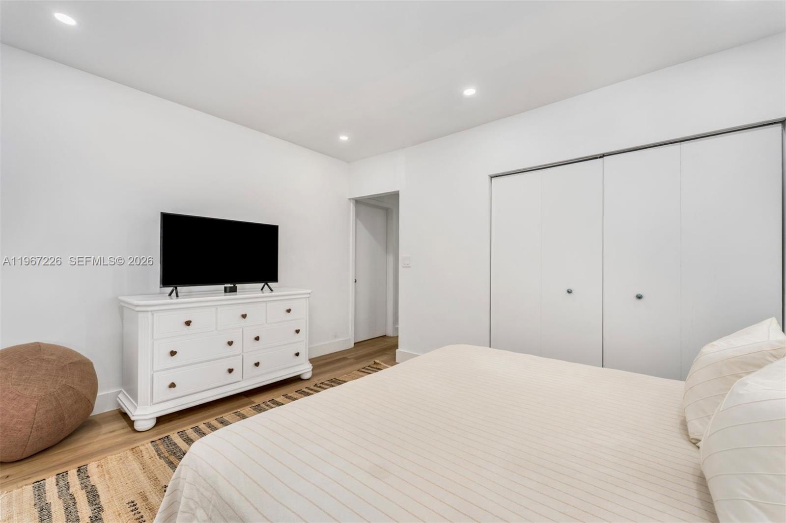 PARK MANOR - Residential