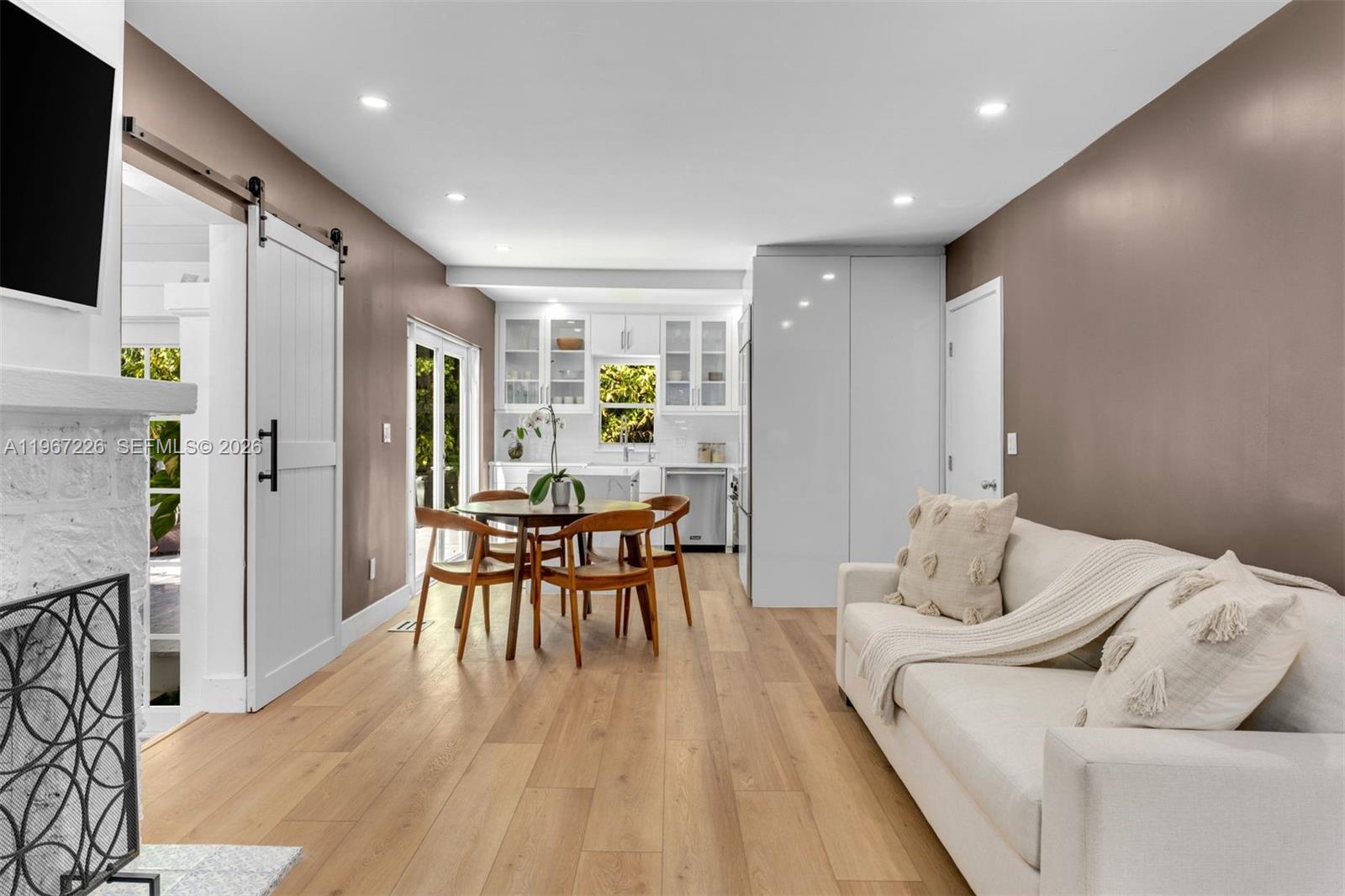 PARK MANOR - Residential