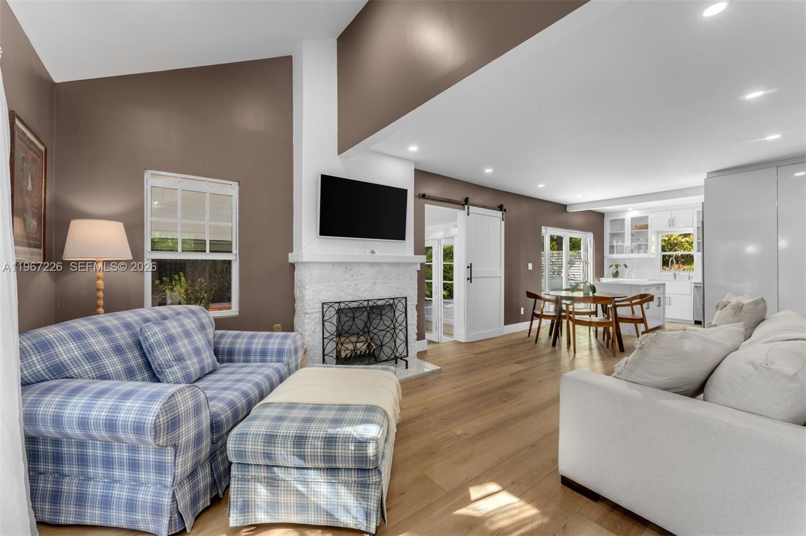 PARK MANOR - Residential