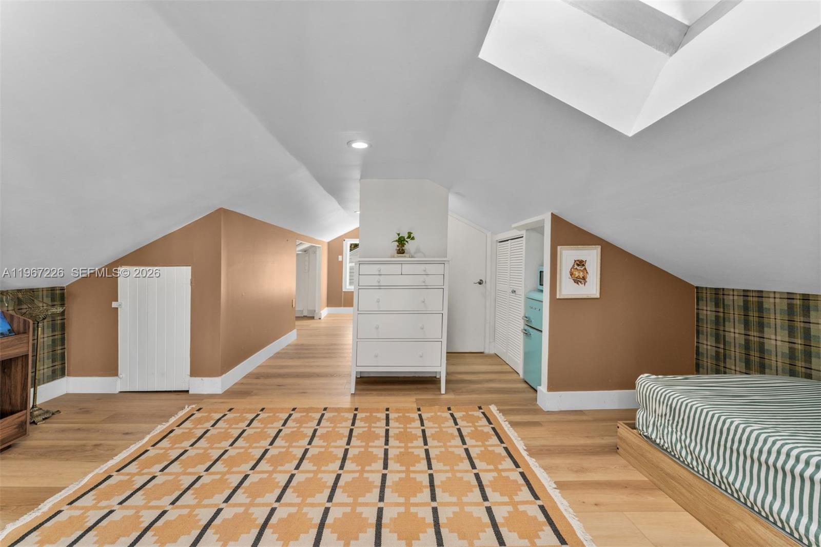 PARK MANOR - Residential