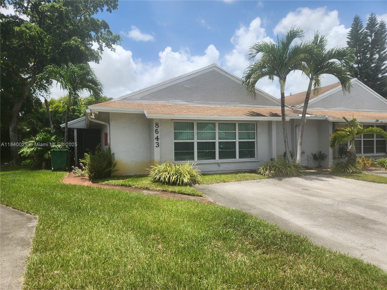 If you are looking for a large rental-priced right-I got the perfect place! This 3 bed/2 bath. 1 story villa/condo is what you are looking for! Unit has a living room, formal dining area + an eat-in kitchen. Full sized washer/dryer, fully tiled, large rooms and lots of closet/storage space. . Little private front area with storage room and fenced in back patio. Community Pool. This property is located in back of neighborhood-so no through traffic. Close to major roads, shopping, restaurants. NSU and BC. 20 minutes to beach and airport. Sought after public schools-walk to Bamford Park-pickleball, tennis, soccer, basketball, bike trails