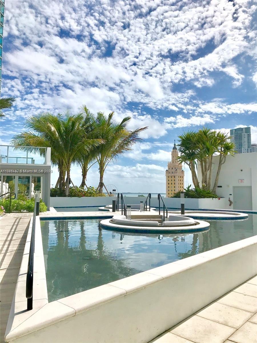 PARAMOUNT MIAMI WORLDCENT - Residential