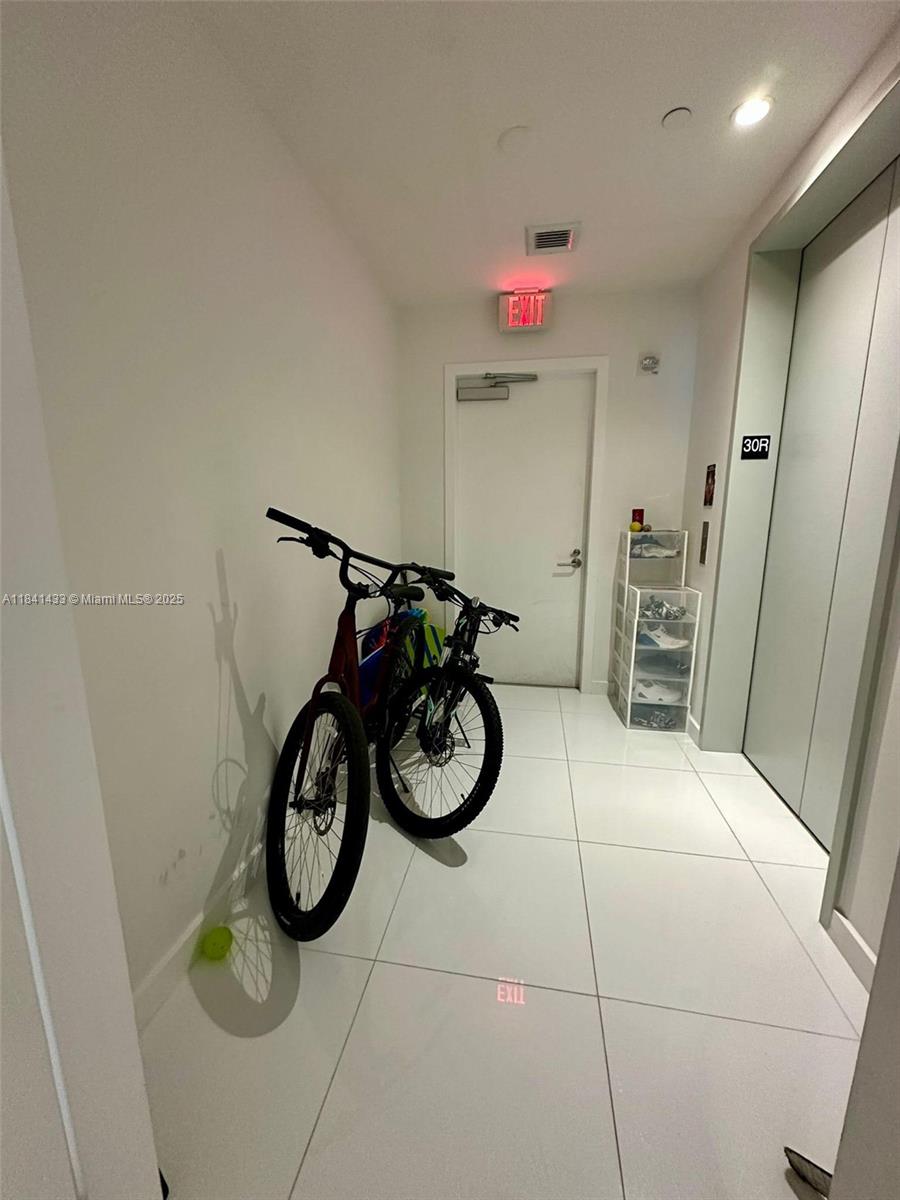 PARAMOUNT MIAMI WORLDCENT - Residential