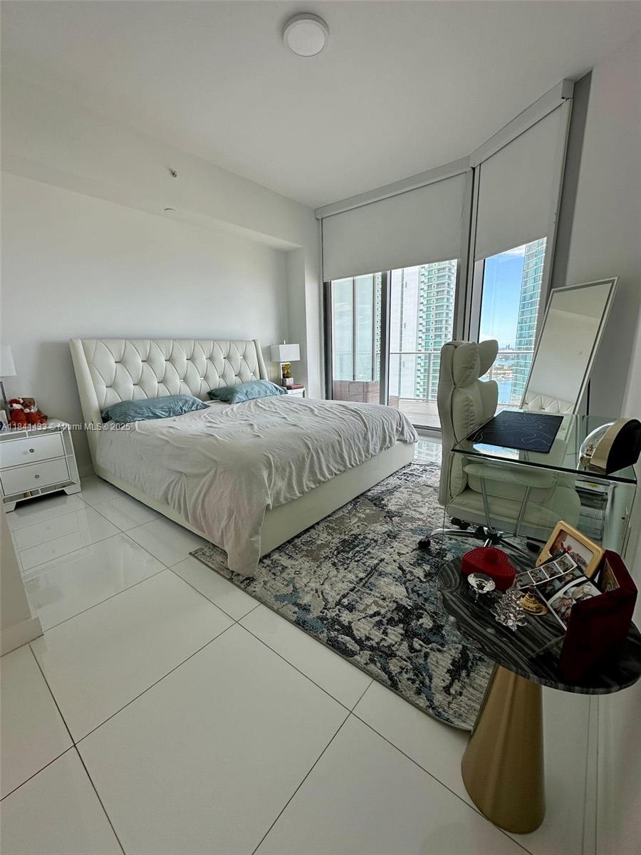 PARAMOUNT MIAMI WORLDCENT - Residential