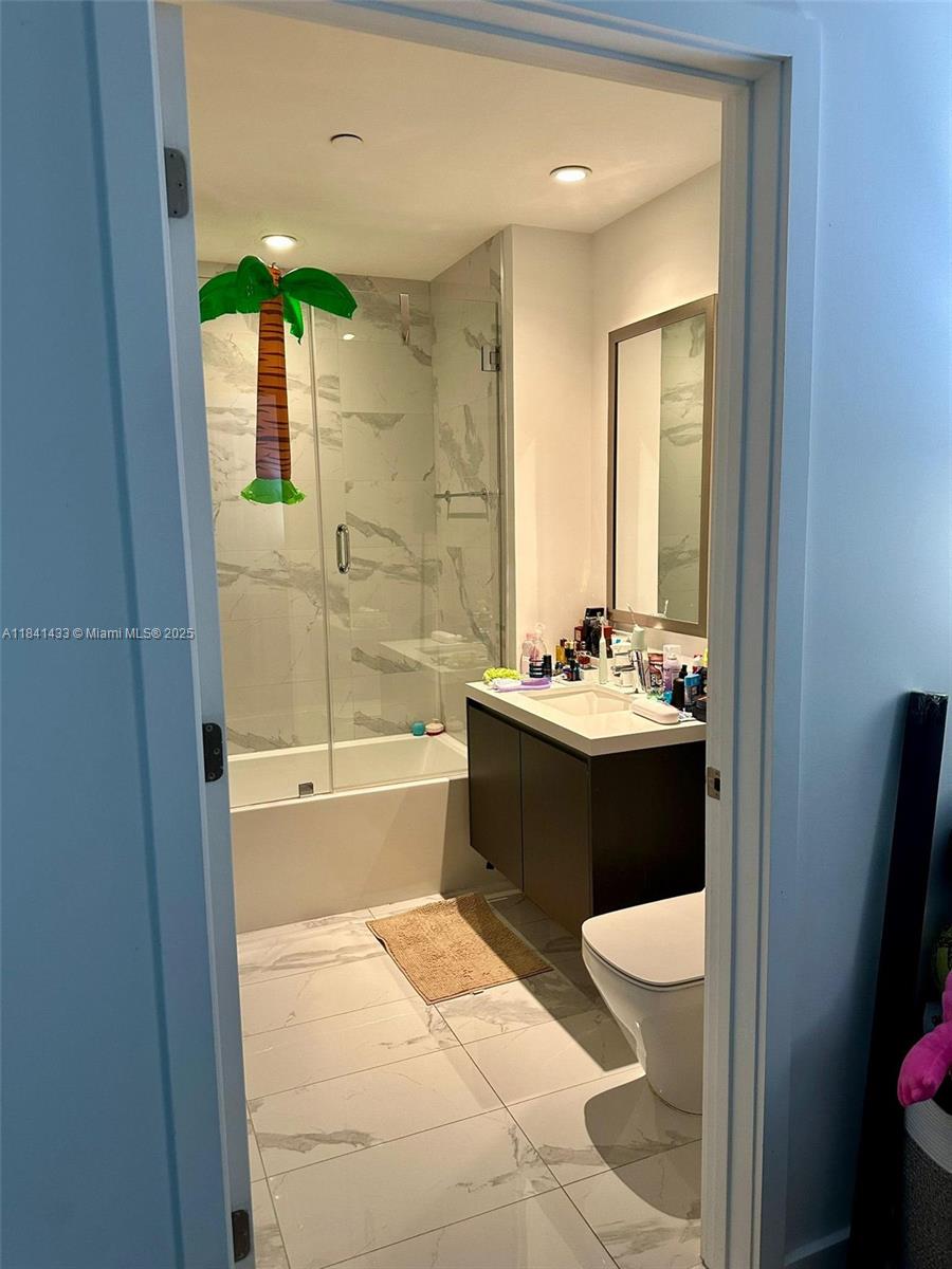 PARAMOUNT MIAMI WORLDCENT - Residential