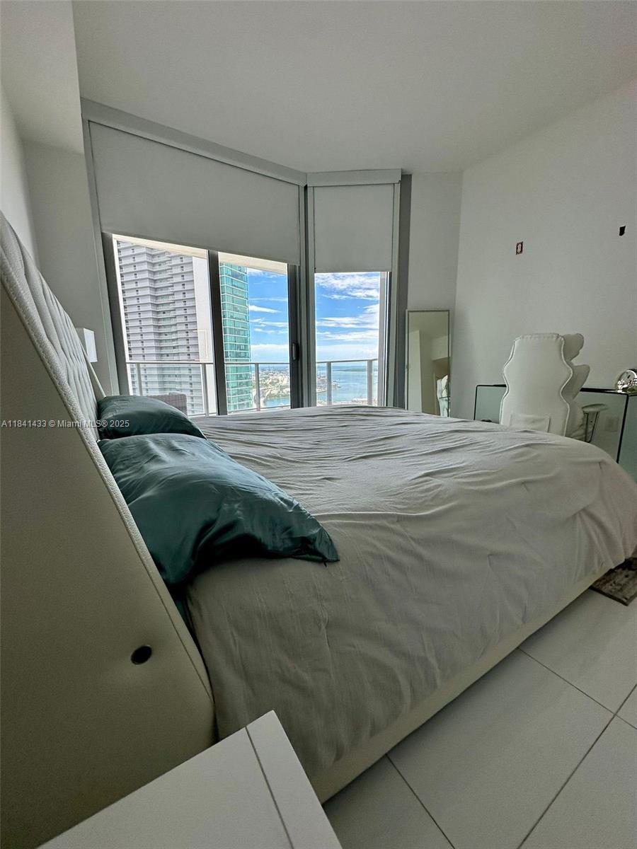 PARAMOUNT MIAMI WORLDCENT - Residential