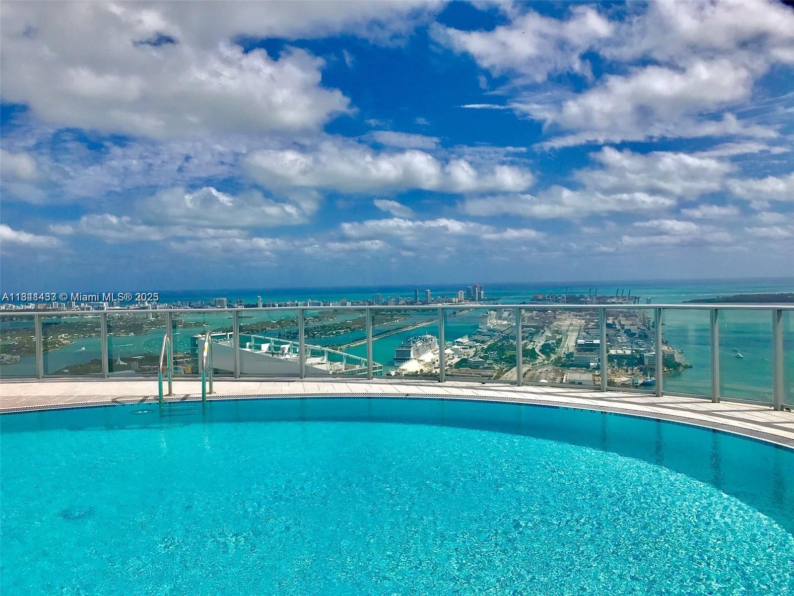 PARAMOUNT MIAMI WORLDCENT - Residential
