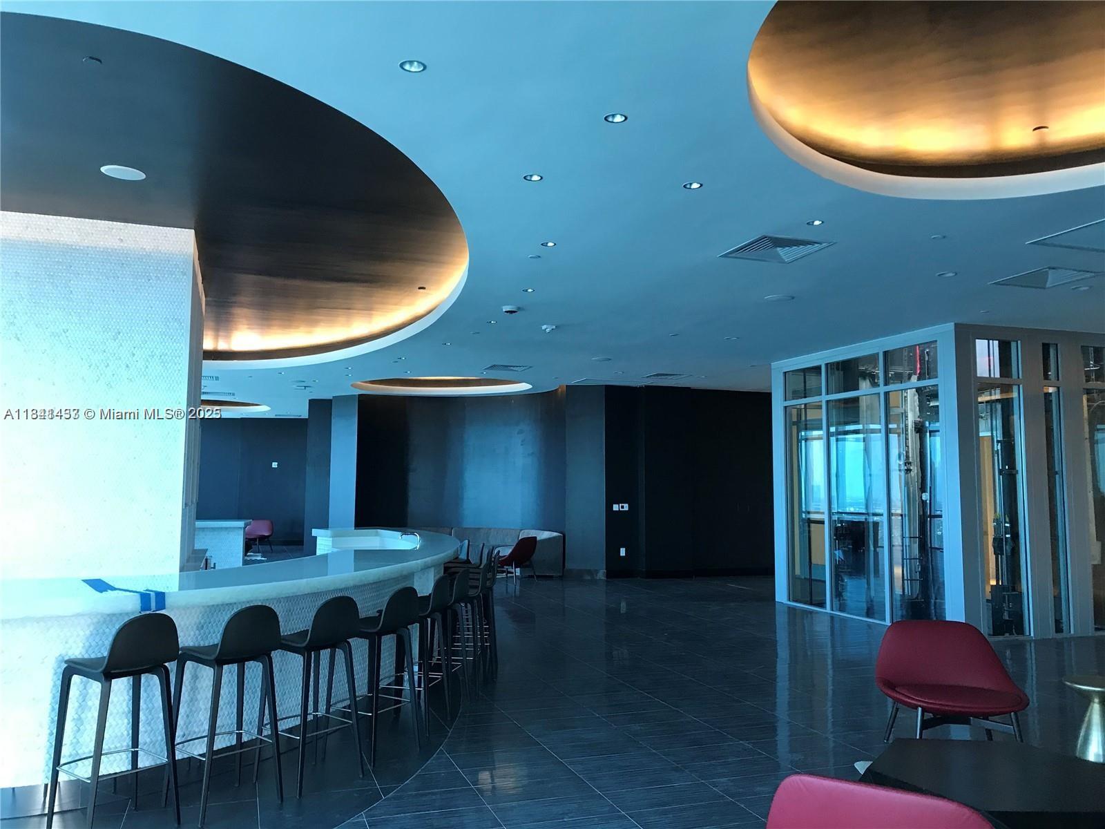 PARAMOUNT MIAMI WORLDCENT - Residential