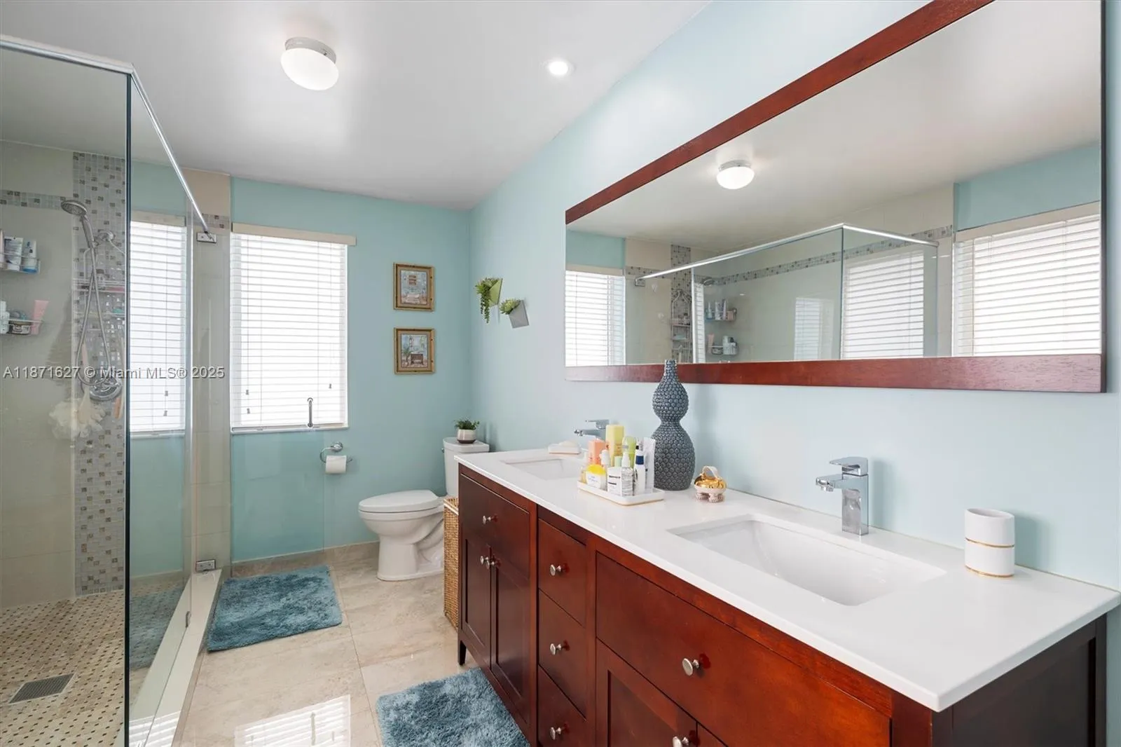 Miami, Florida 33186, United States, 4 Bedrooms Bedrooms, ,3 BathroomsBathrooms,Residential,Active,204585