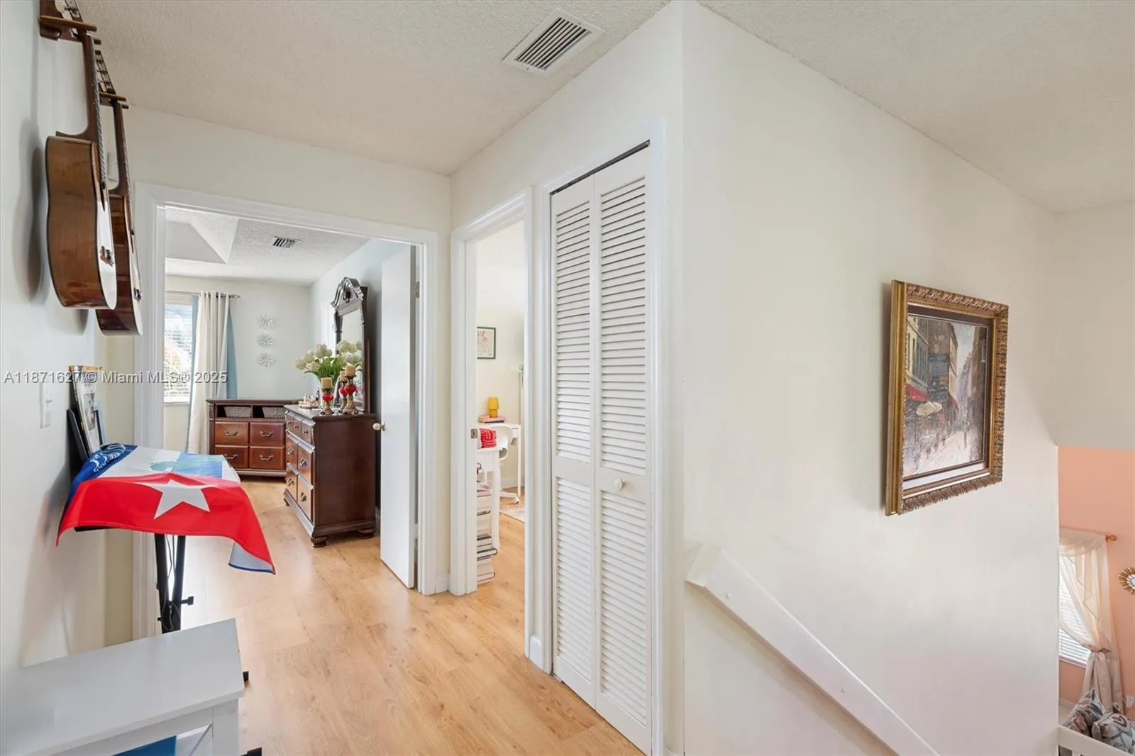 Miami, Florida 33186, United States, 4 Bedrooms Bedrooms, ,3 BathroomsBathrooms,Residential,Active,204585