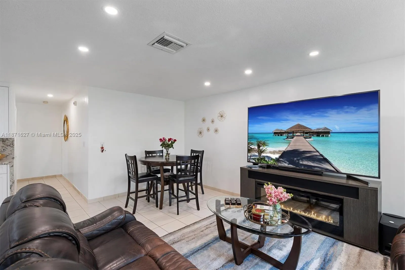 Miami, Florida 33186, United States, 4 Bedrooms Bedrooms, ,3 BathroomsBathrooms,Residential,Active,204585