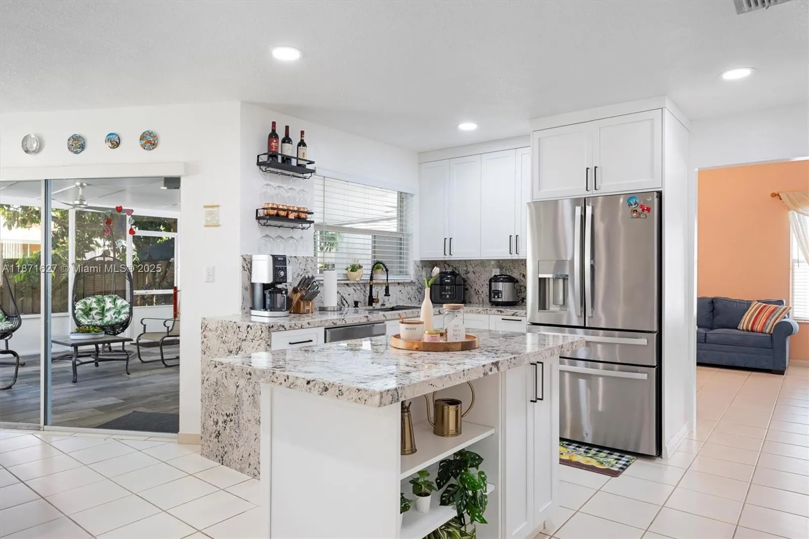 Miami, Florida 33186, United States, 4 Bedrooms Bedrooms, ,3 BathroomsBathrooms,Residential,Active,204585