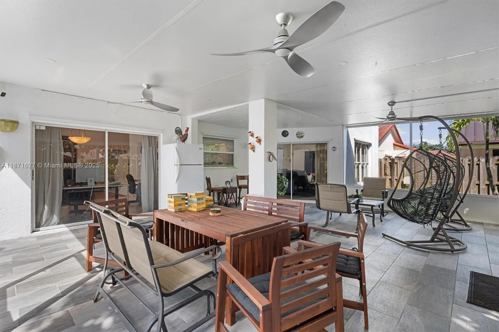 Miami, Florida 33186, United States, 4 Bedrooms Bedrooms, ,3 BathroomsBathrooms,Residential,Active,204585