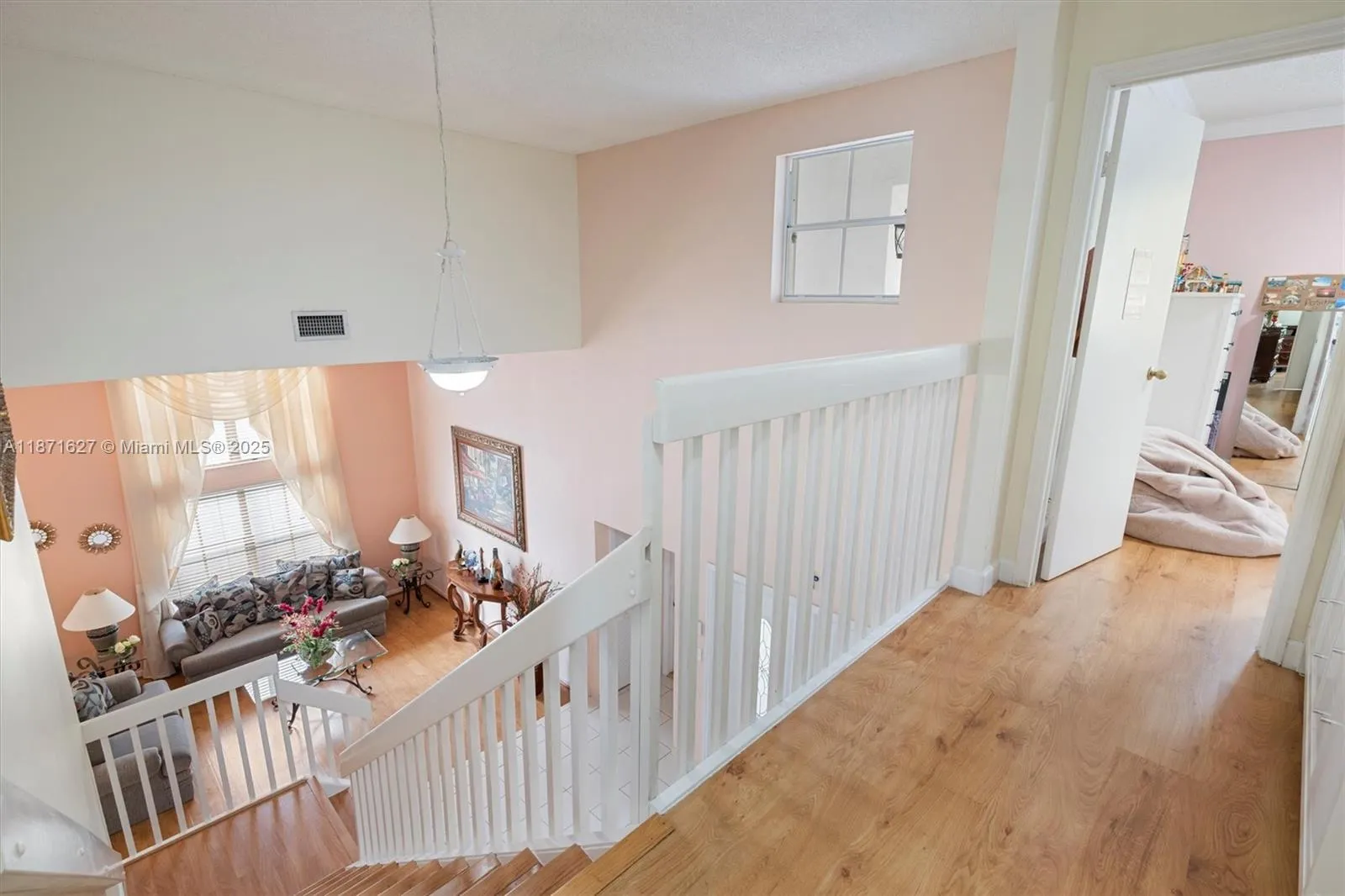 Miami, Florida 33186, United States, 4 Bedrooms Bedrooms, ,3 BathroomsBathrooms,Residential,Active,204585