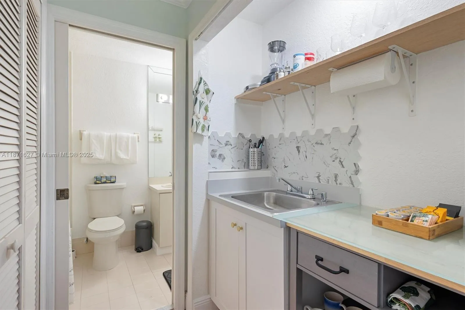 Miami, Florida 33186, United States, 4 Bedrooms Bedrooms, ,3 BathroomsBathrooms,Residential,Active,204585