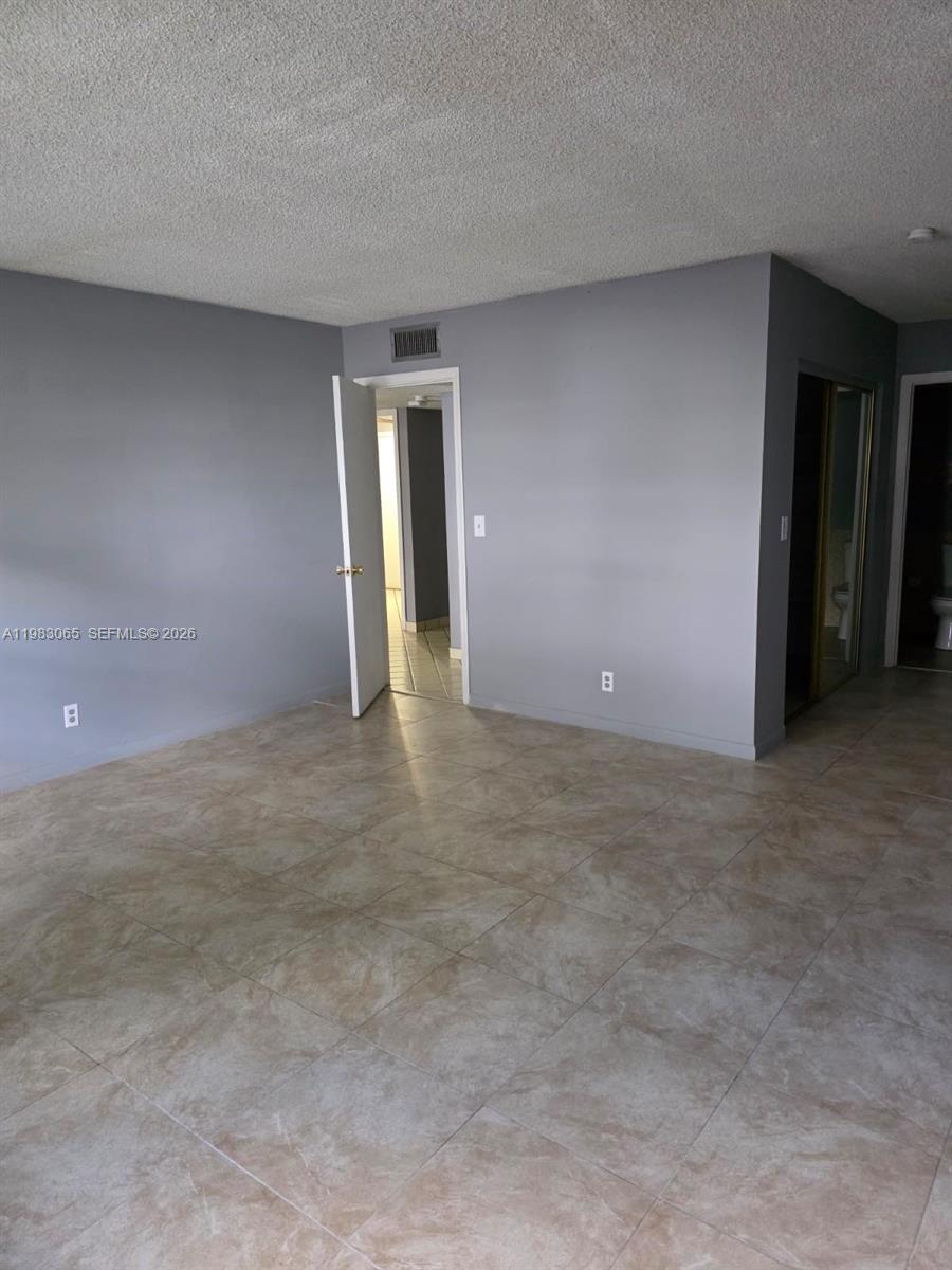 CASTLE APARTMENTS 17 COND - Residential Lease