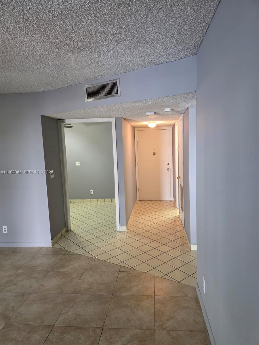 CASTLE APARTMENTS 17 COND - Residential Lease