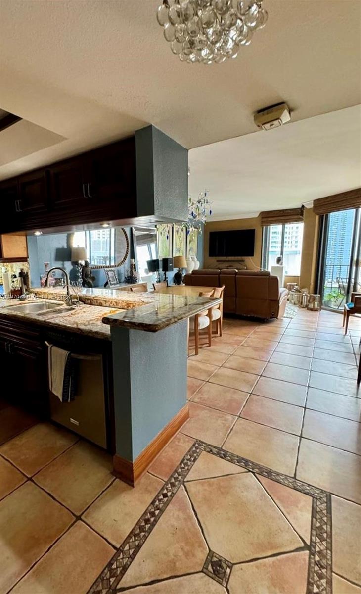 520 Brickell Key Dr A1912