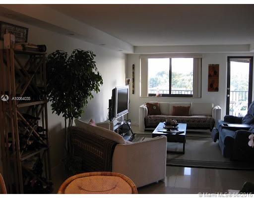 YACHT CLUB CONDO (THE) - Residential Lease