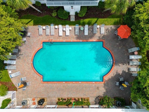 Photo of 400 S Cypress Rd #424, Pompano Beach, FL 33060 (MLS # A12009946)