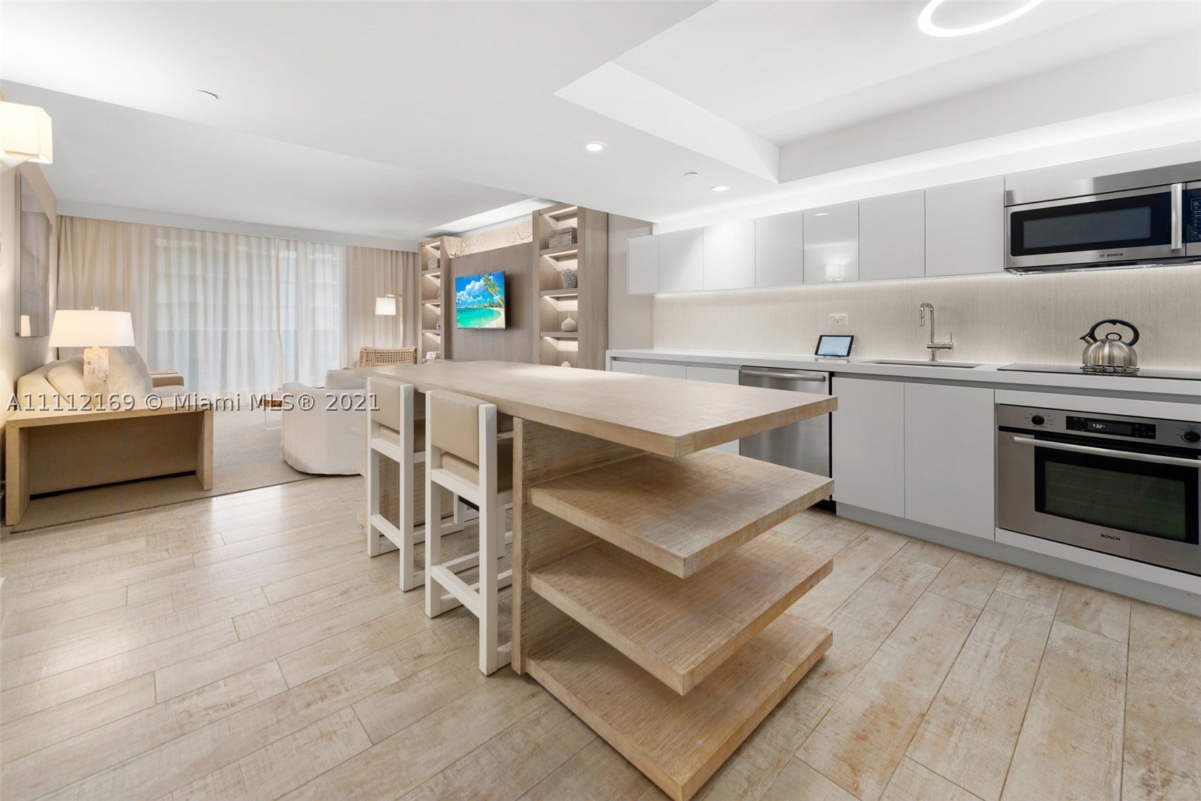 102 24th St 1211