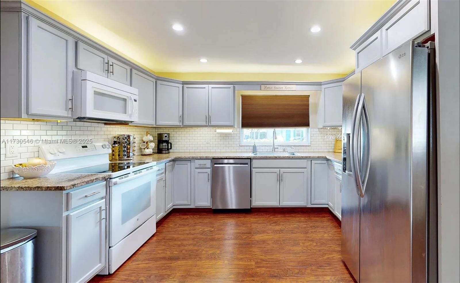 330 SW 13th St SW