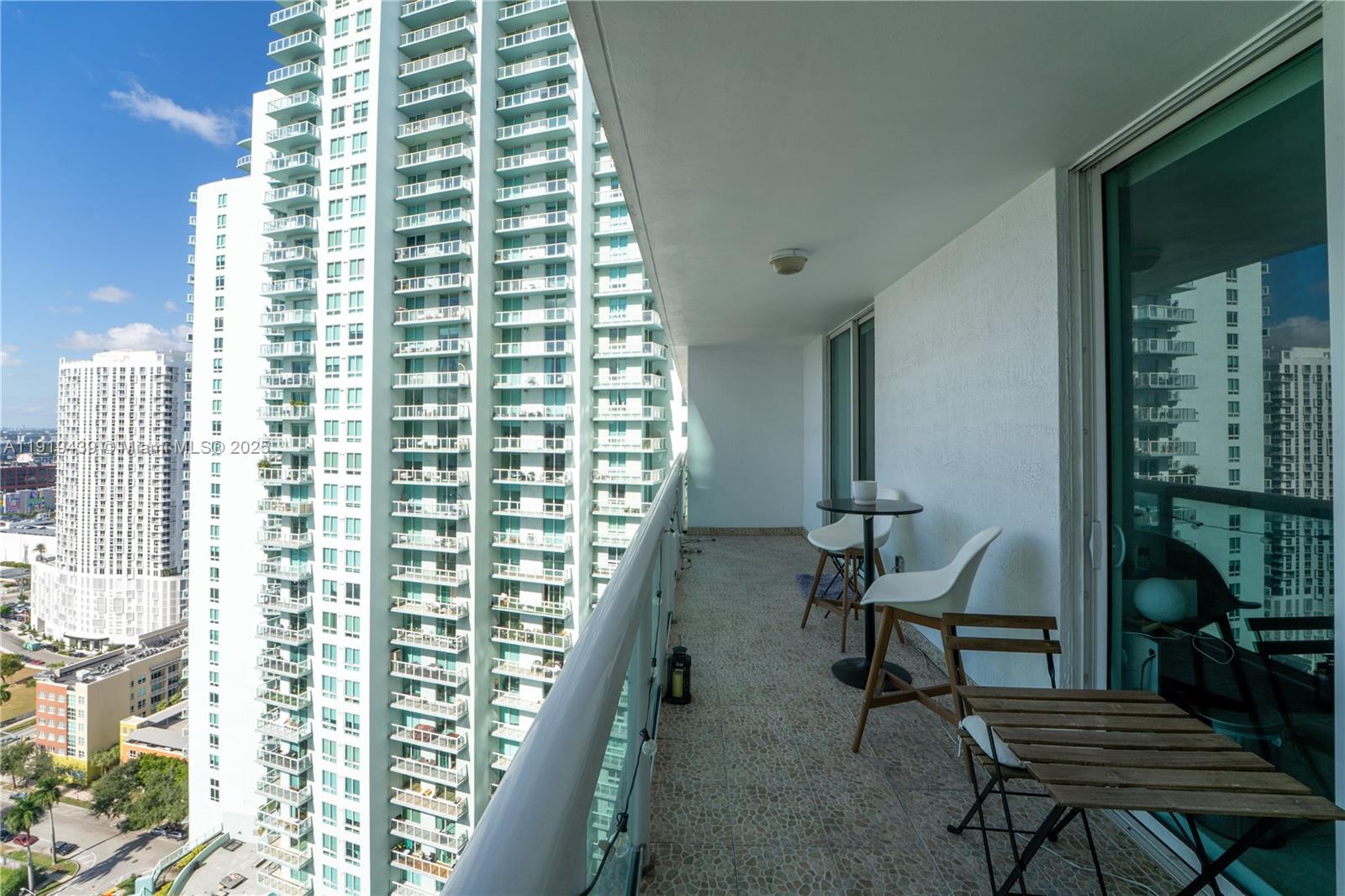 1800 CLUB CONDO - Residential