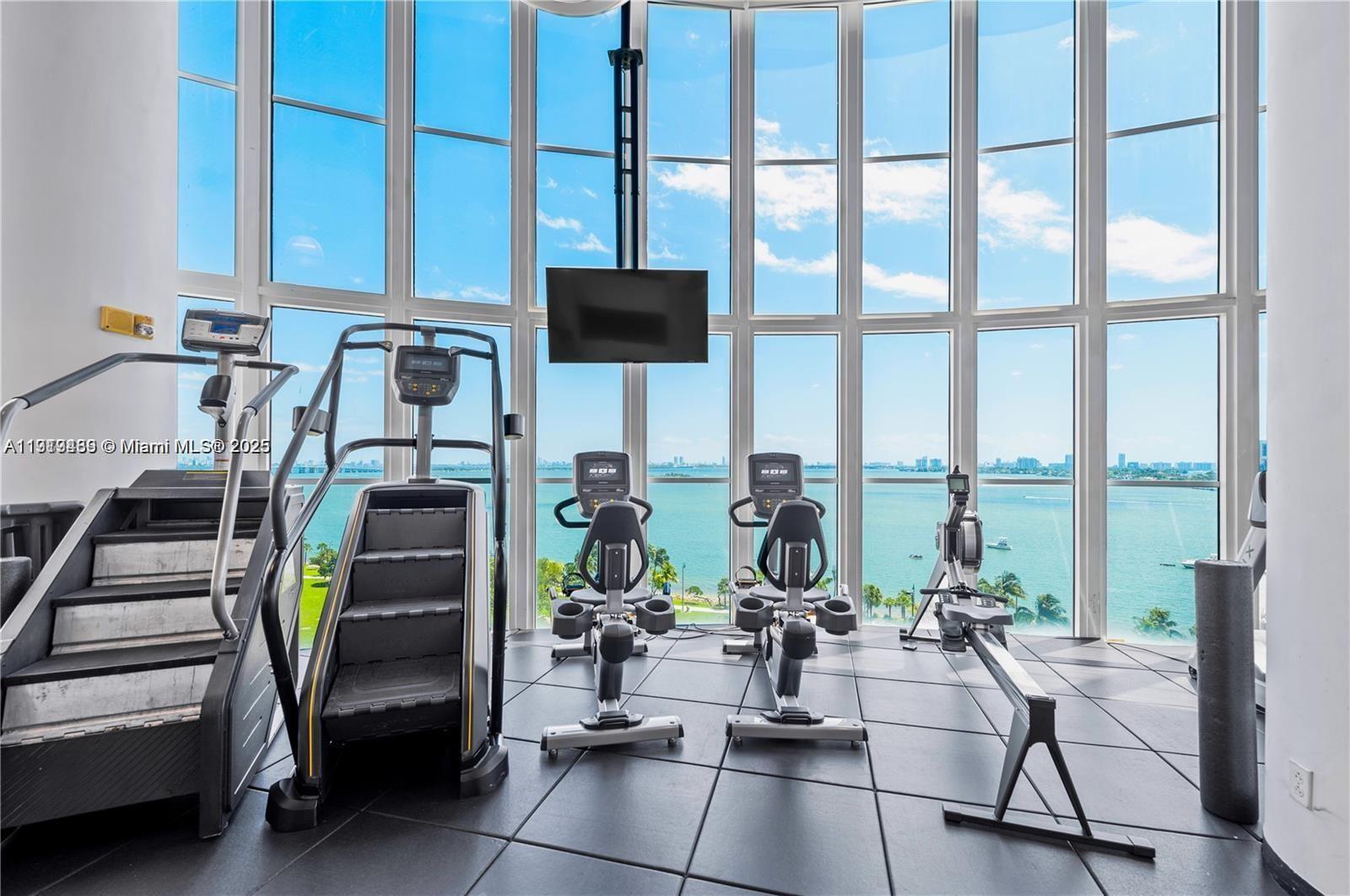 1800 CLUB CONDO - Residential