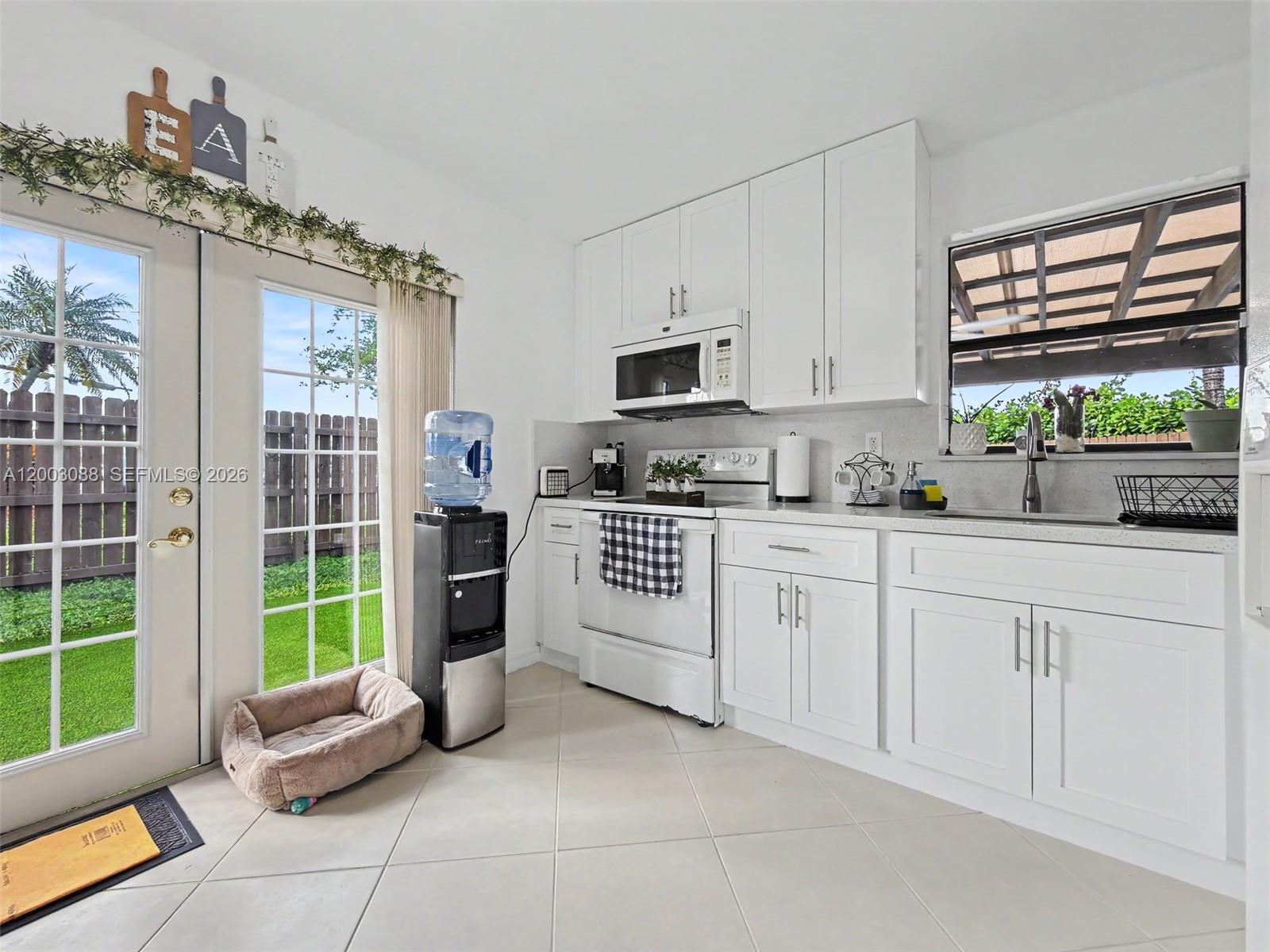 DEERWOOD TOWNHOMES - Residential