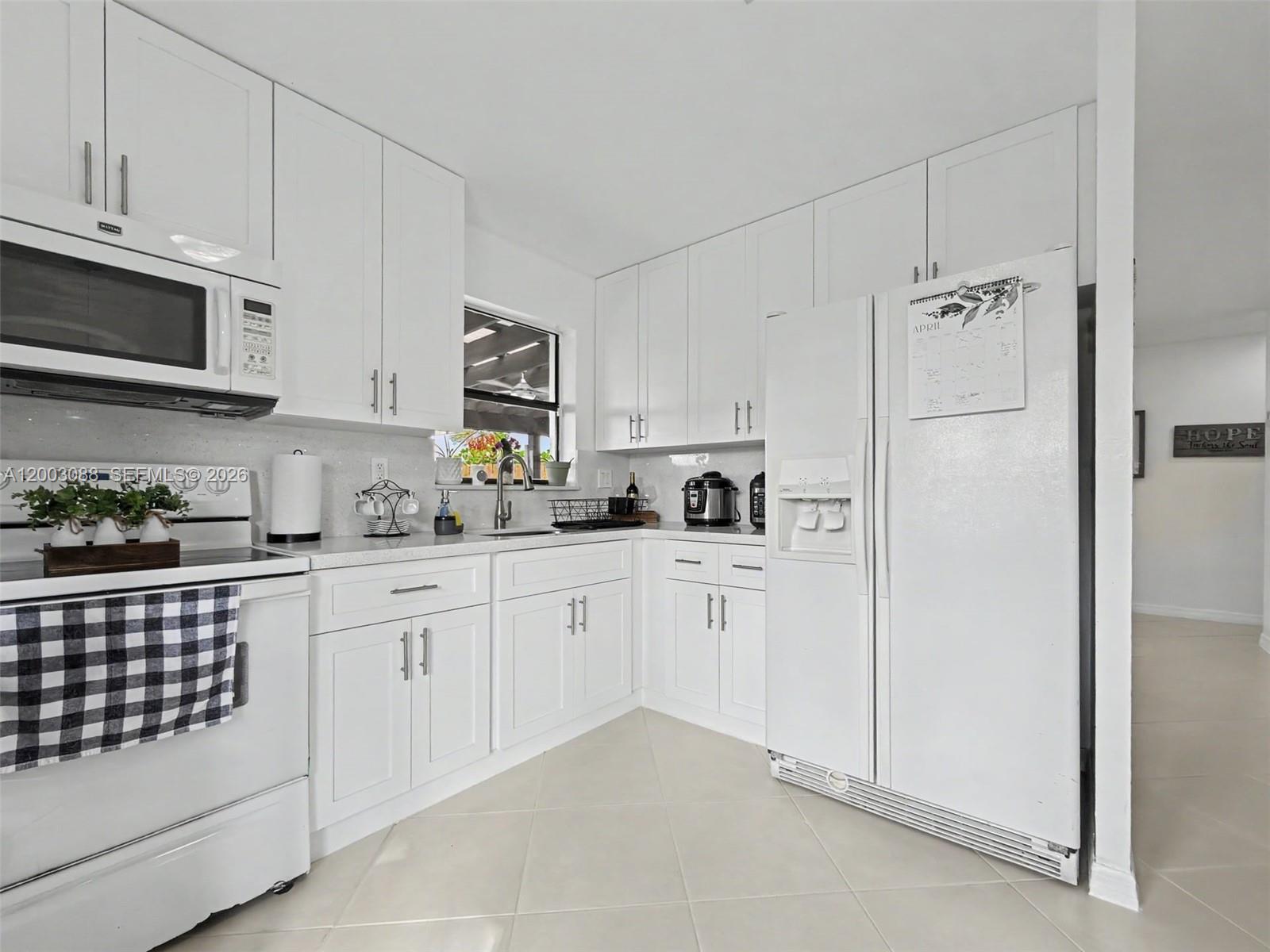 DEERWOOD TOWNHOMES - Residential