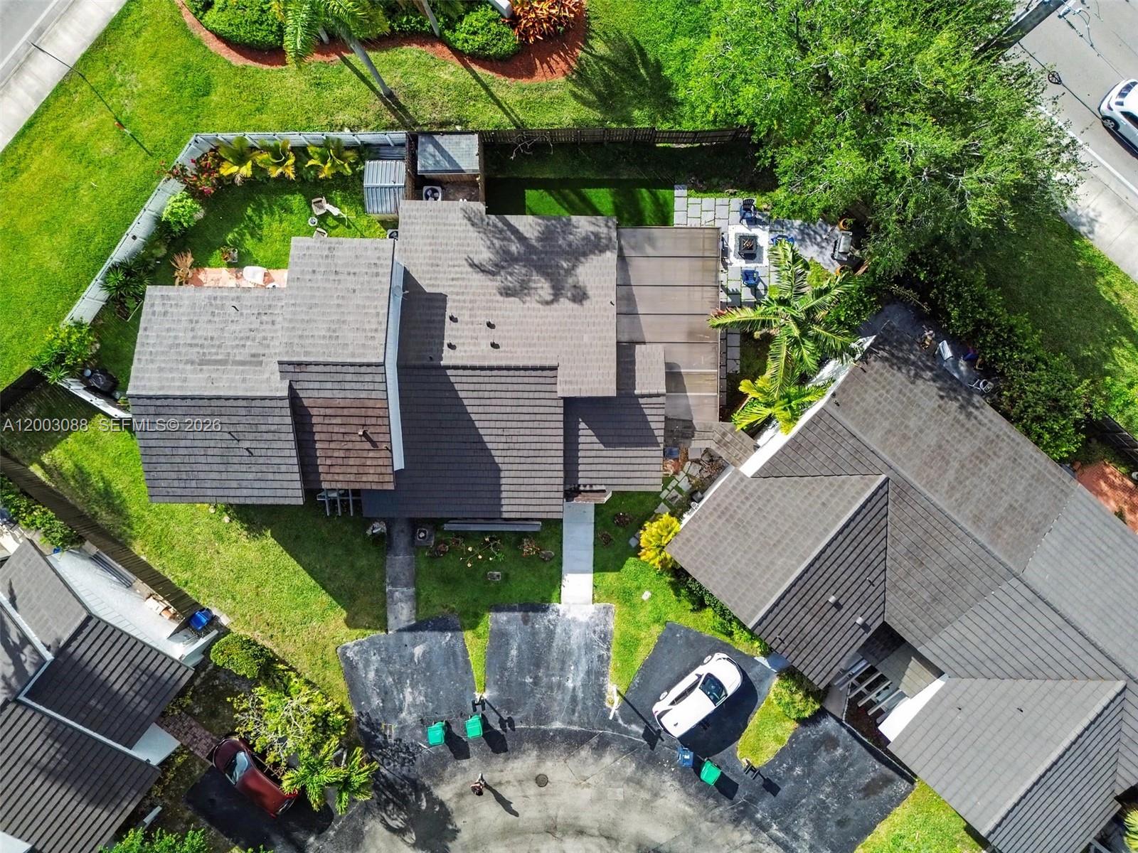 DEERWOOD TOWNHOMES - Residential