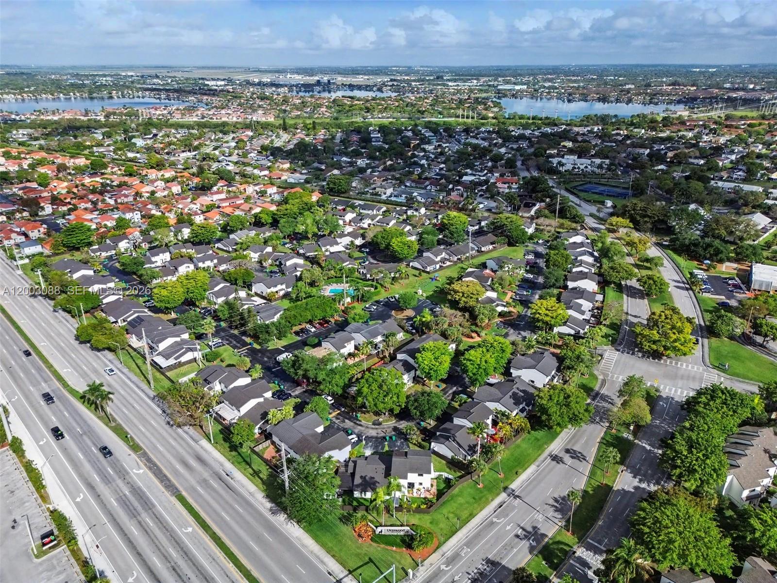 DEERWOOD TOWNHOMES - Residential