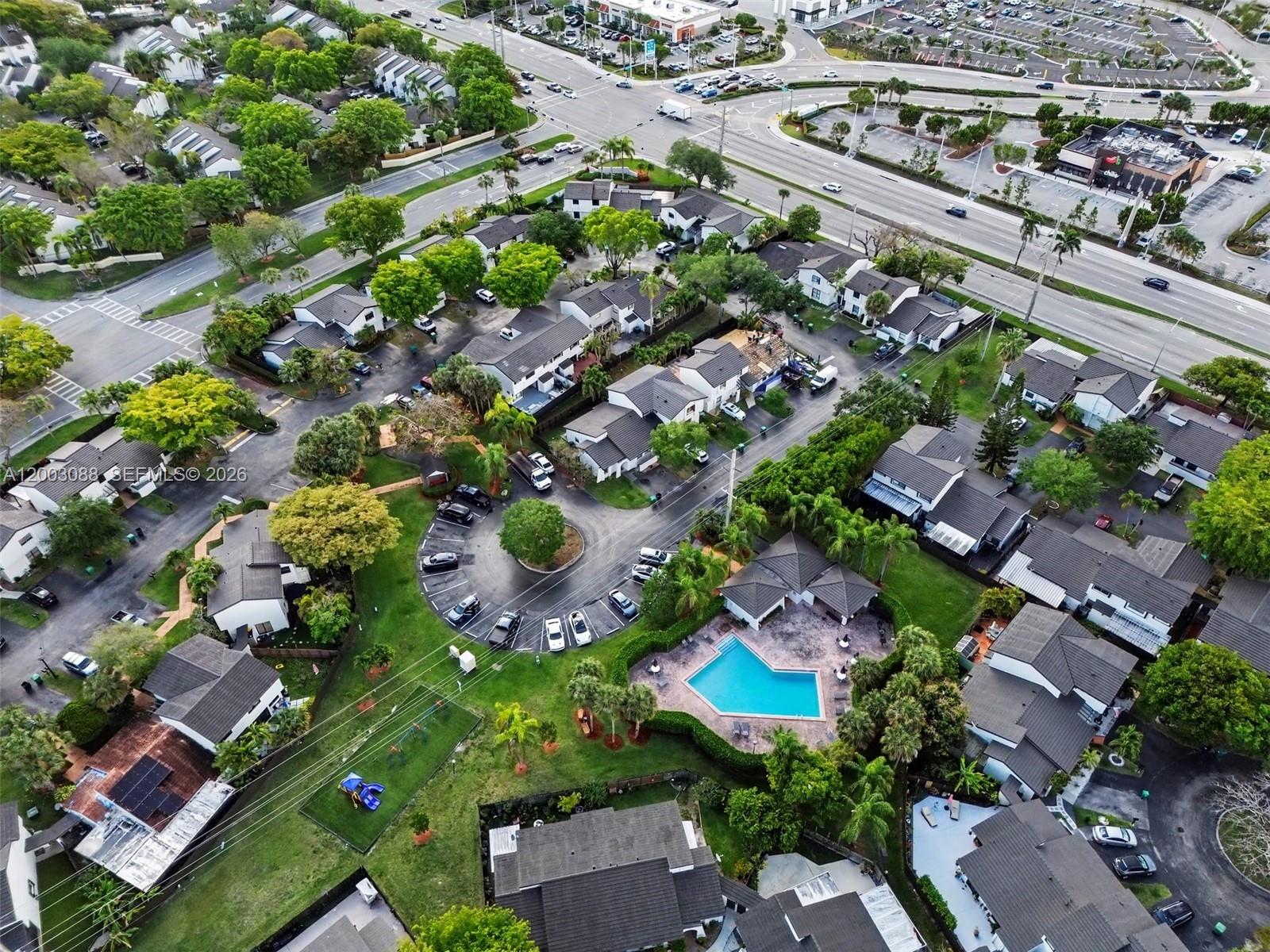 DEERWOOD TOWNHOMES - Residential