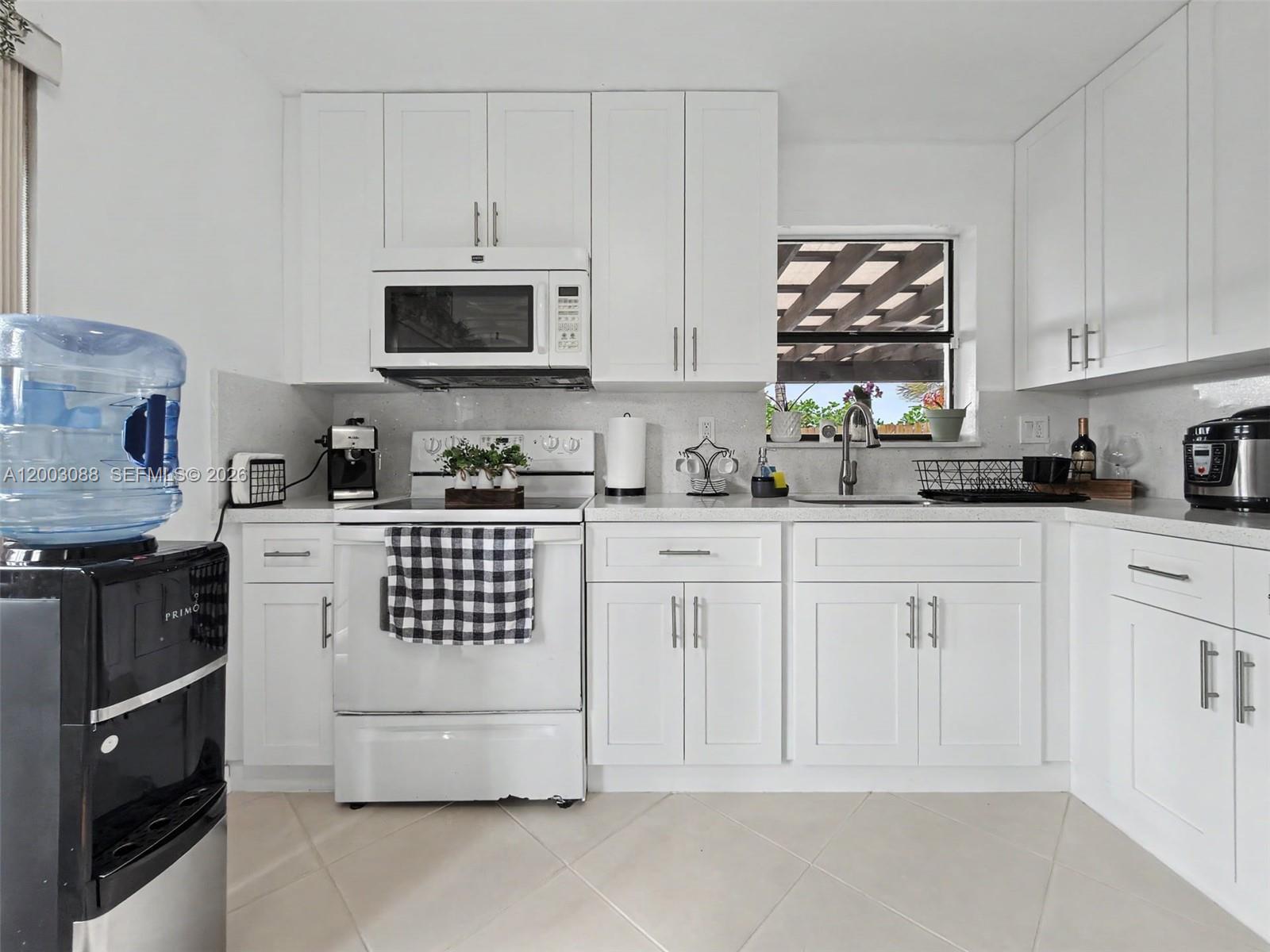 DEERWOOD TOWNHOMES - Residential