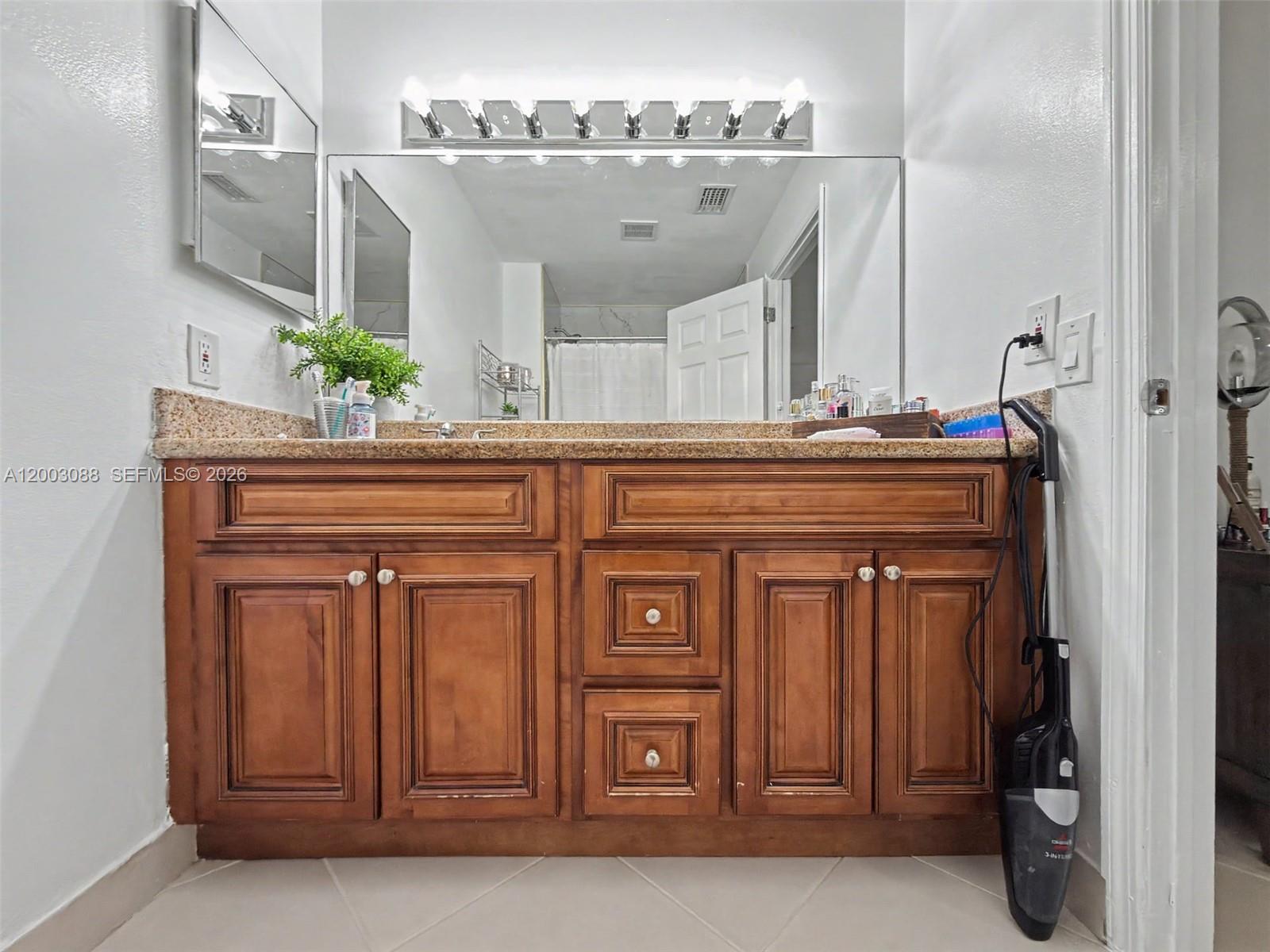 DEERWOOD TOWNHOMES - Residential