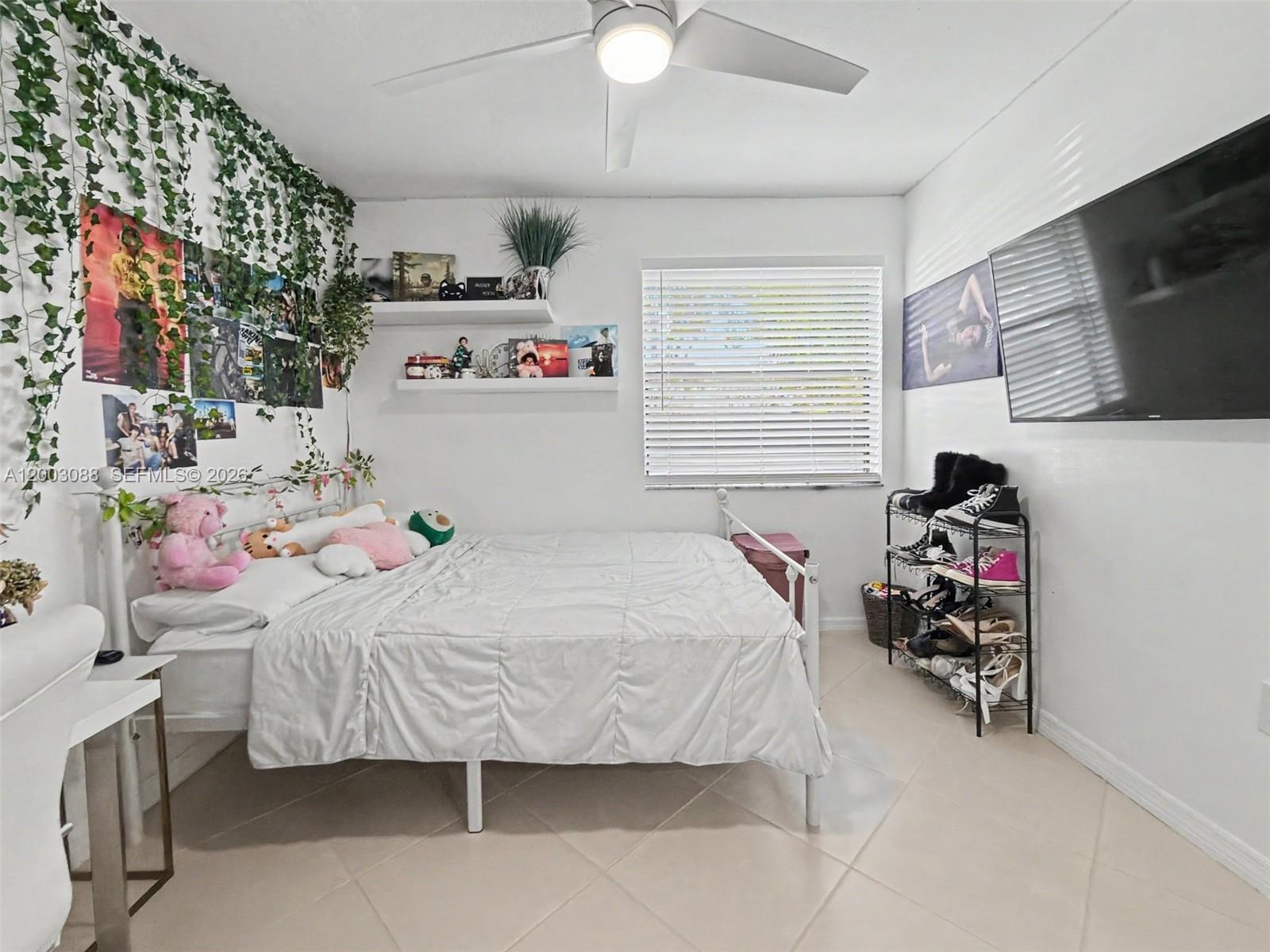 DEERWOOD TOWNHOMES - Residential