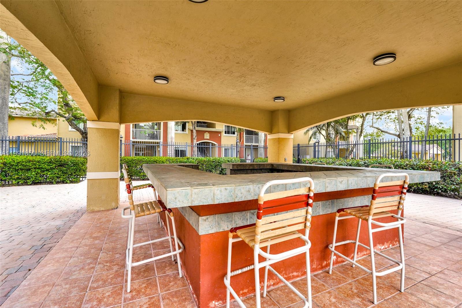 UNIVERSITY PARC RESIDENCE - Residential Lease