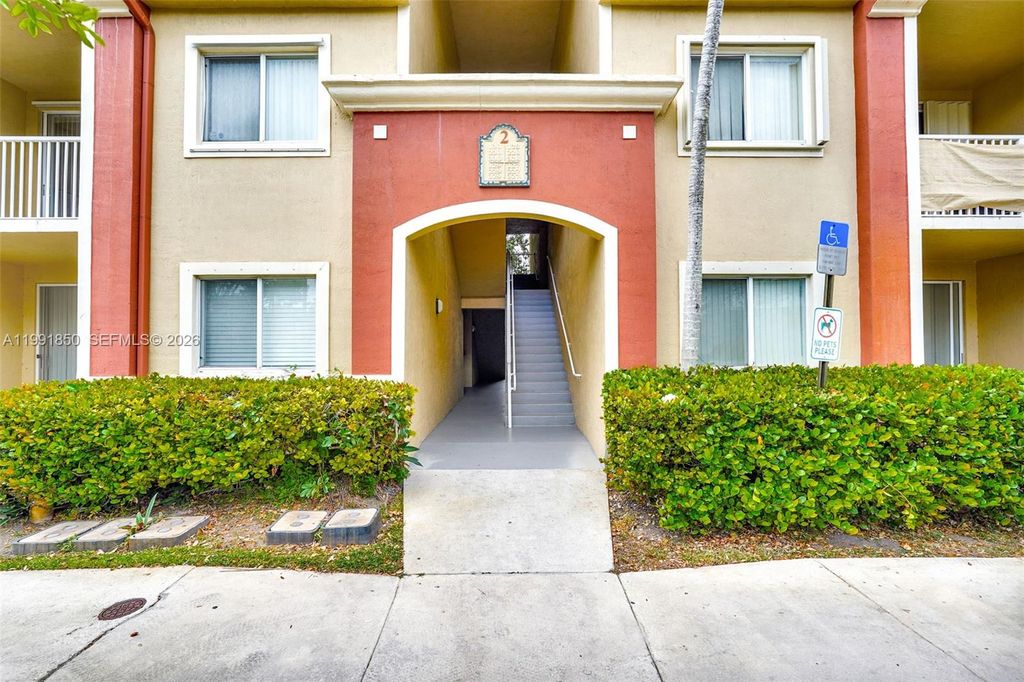 Photo of 7085 Nova Dr #128, Davie, FL 33317 (MLS # A11991850)