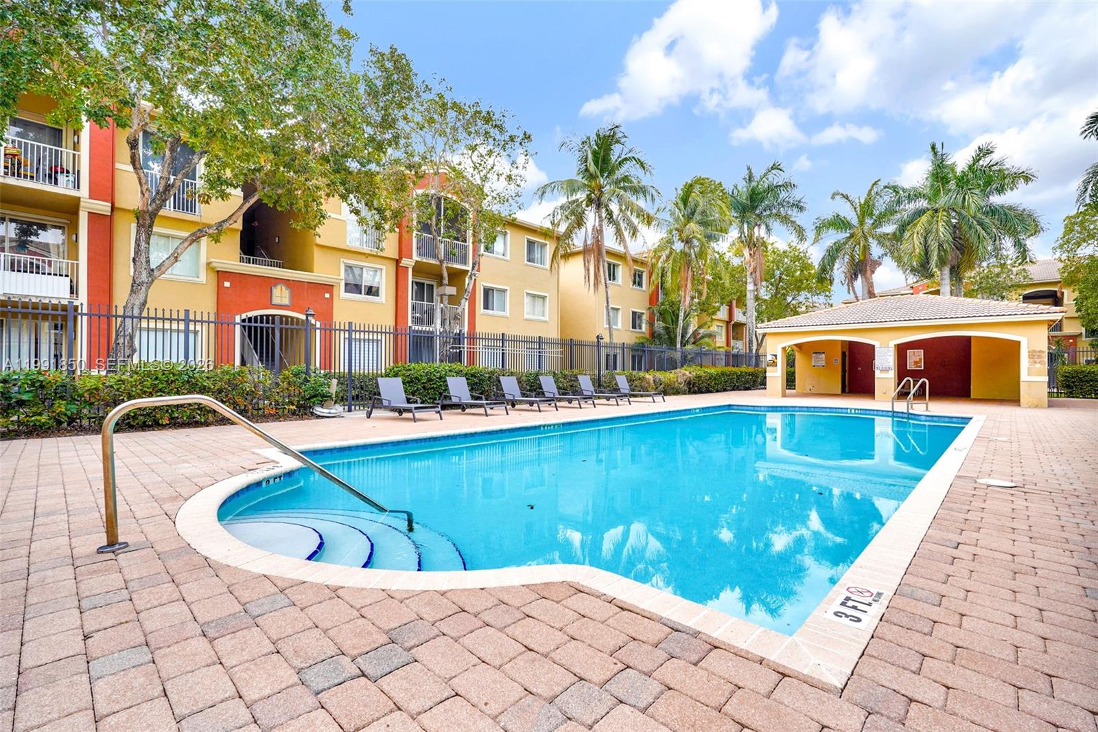 UNIVERSITY PARC RESIDENCE - Residential Lease