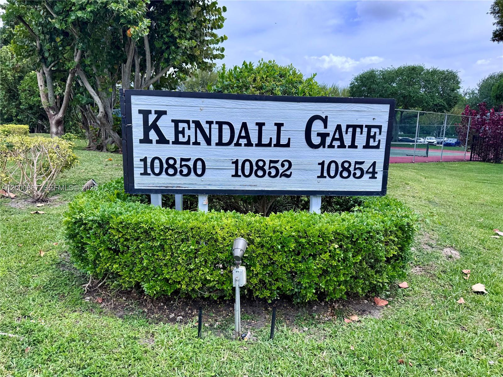 KENDALL GATE CONDO - Residential