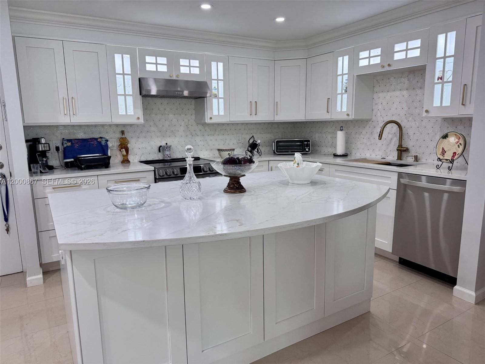 KENDALL GATE CONDO - Residential