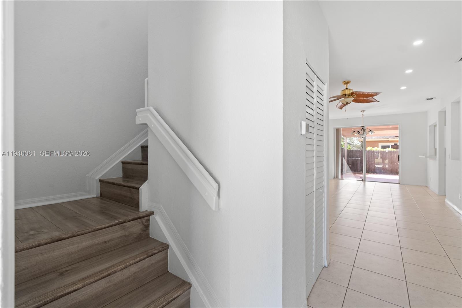 MOWRY VILLAS - Residential