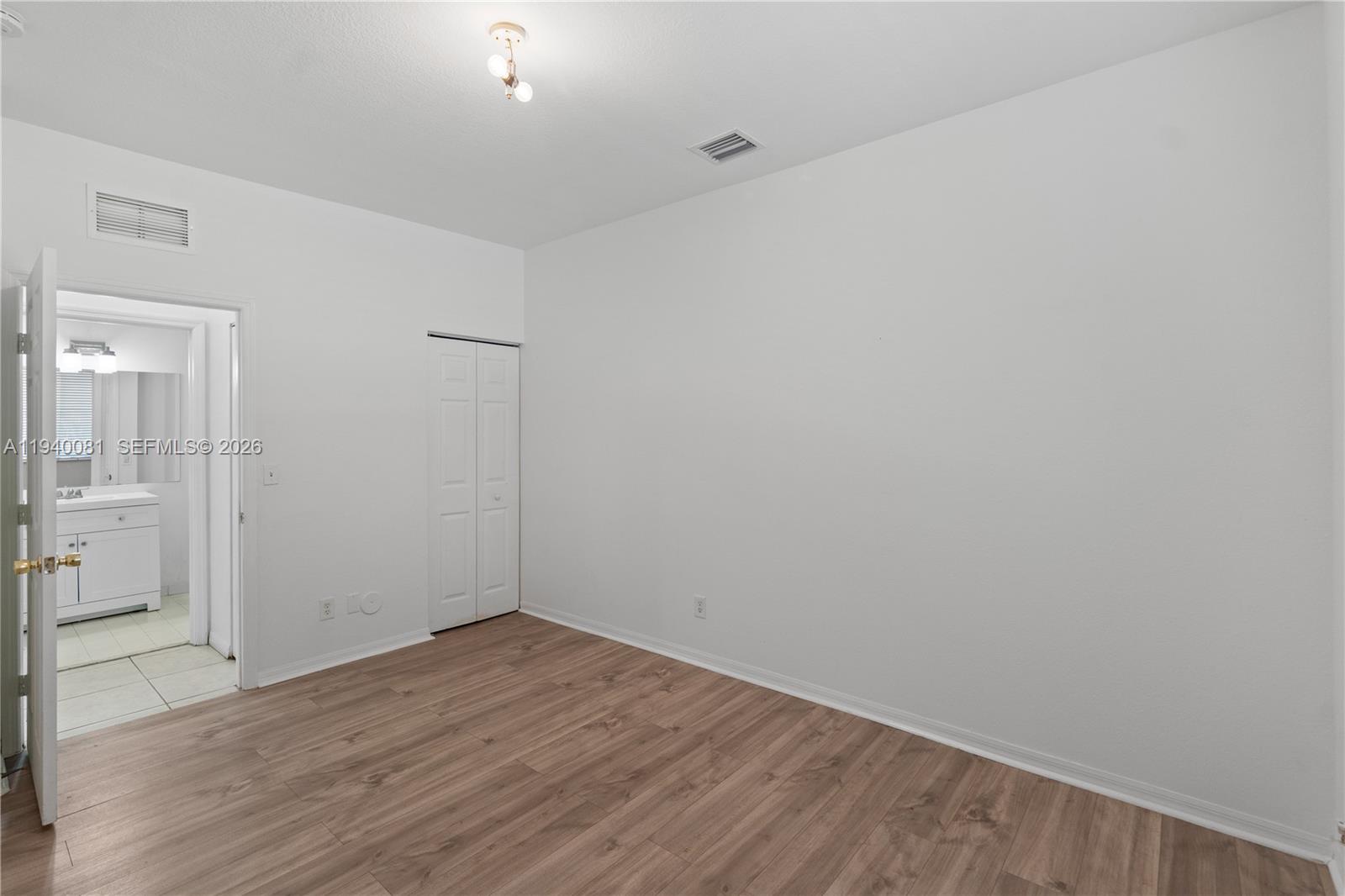 MOWRY VILLAS - Residential