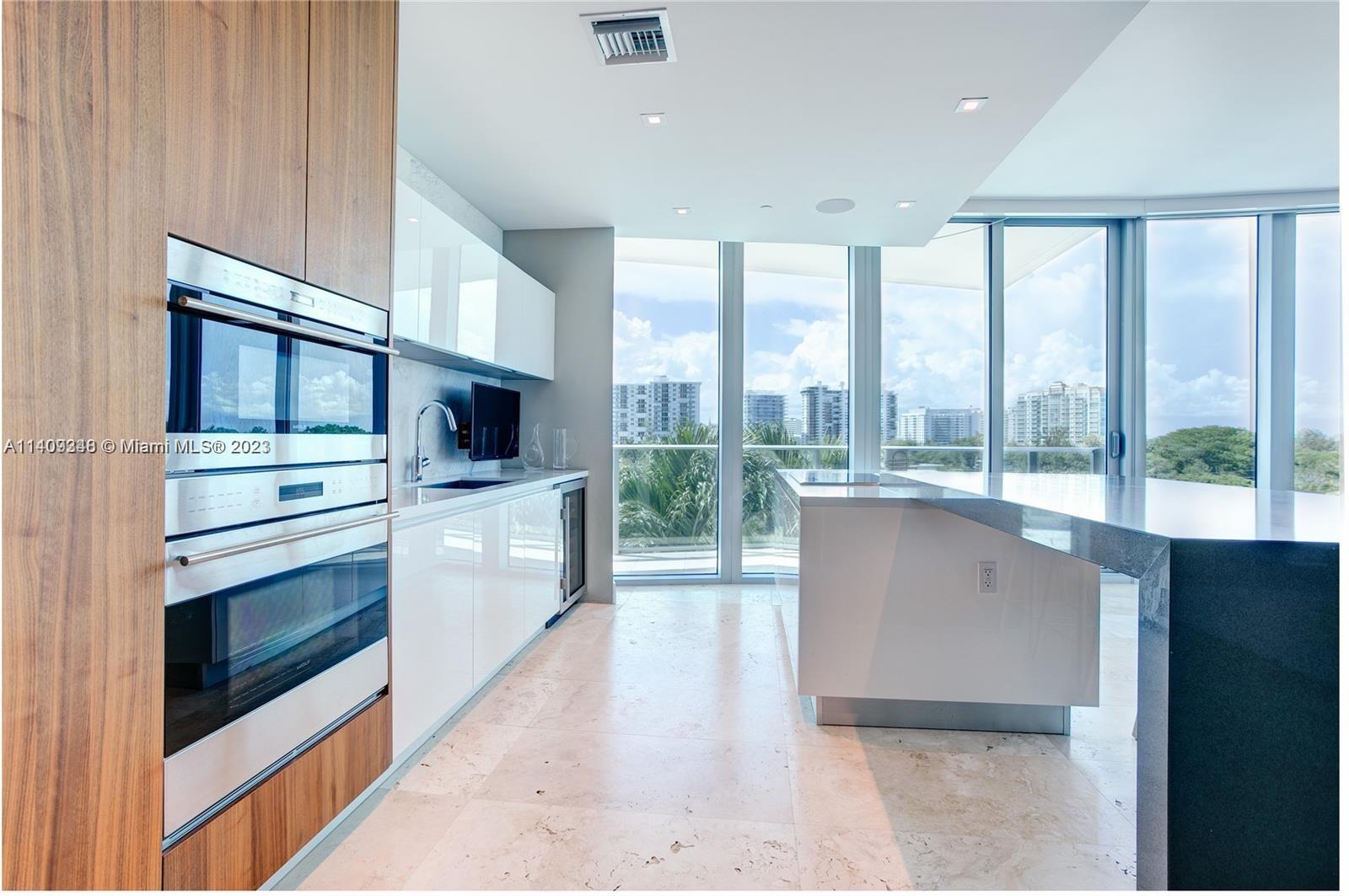 PARAMOUNT FT LAUDERDALE C - Residential