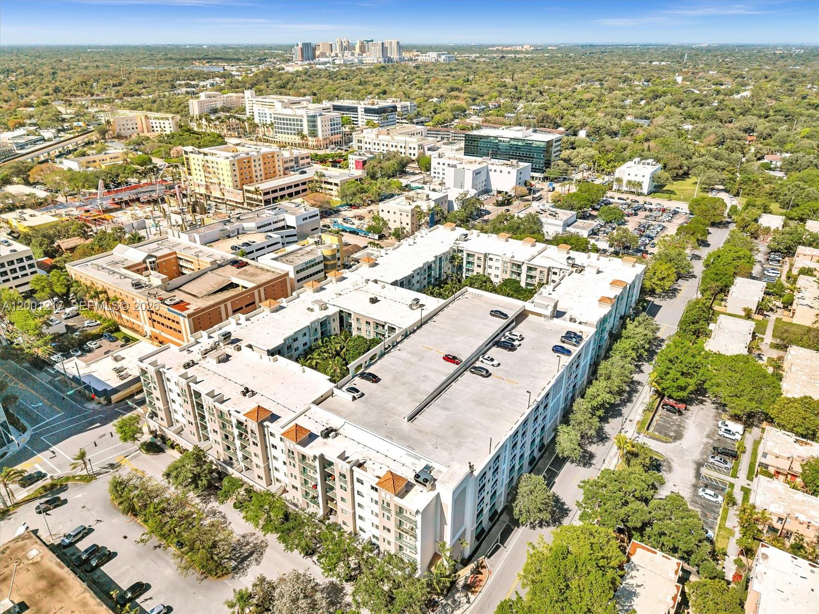 VALENCIA CONDO - Residential