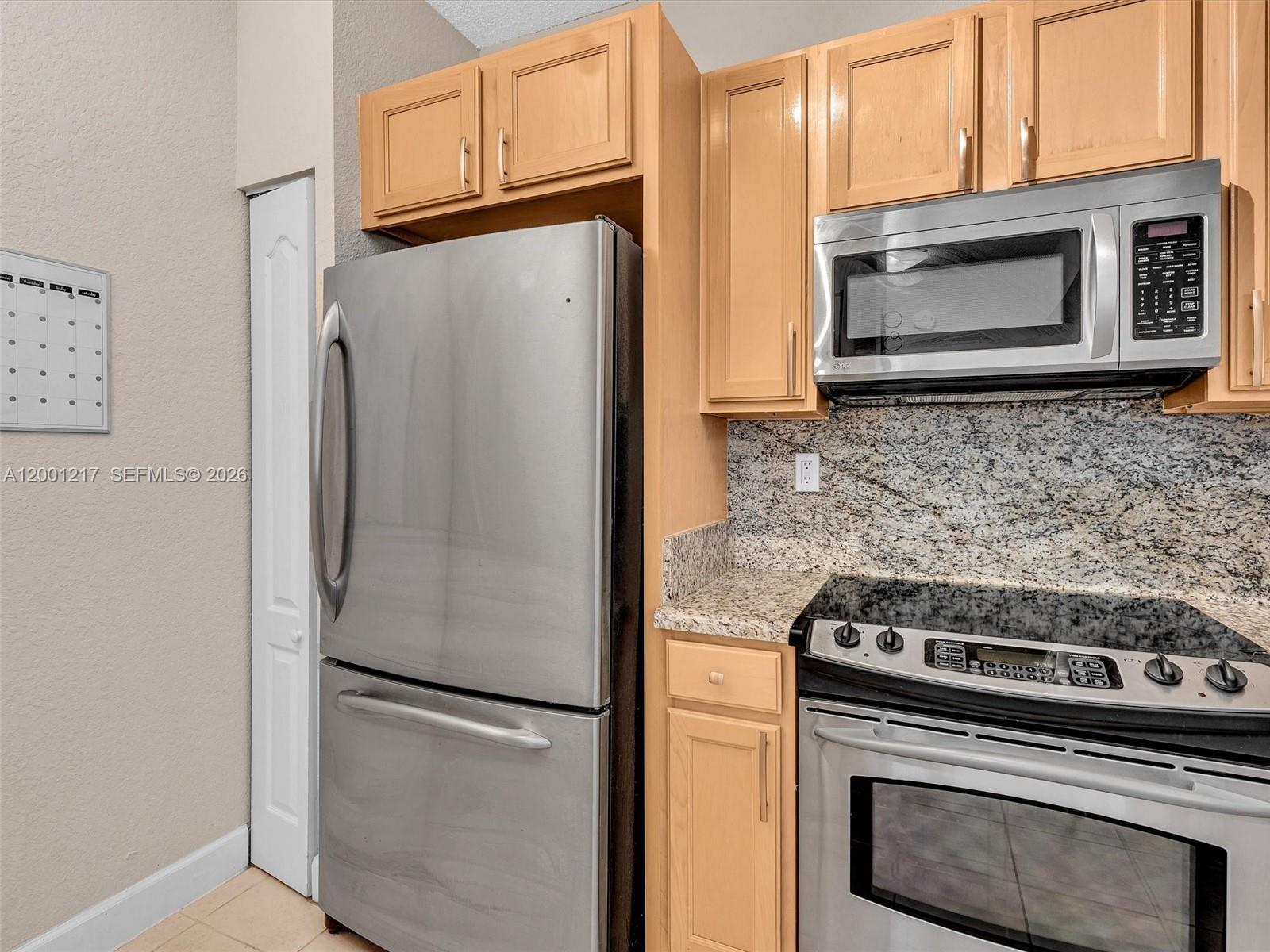 VALENCIA CONDO - Residential