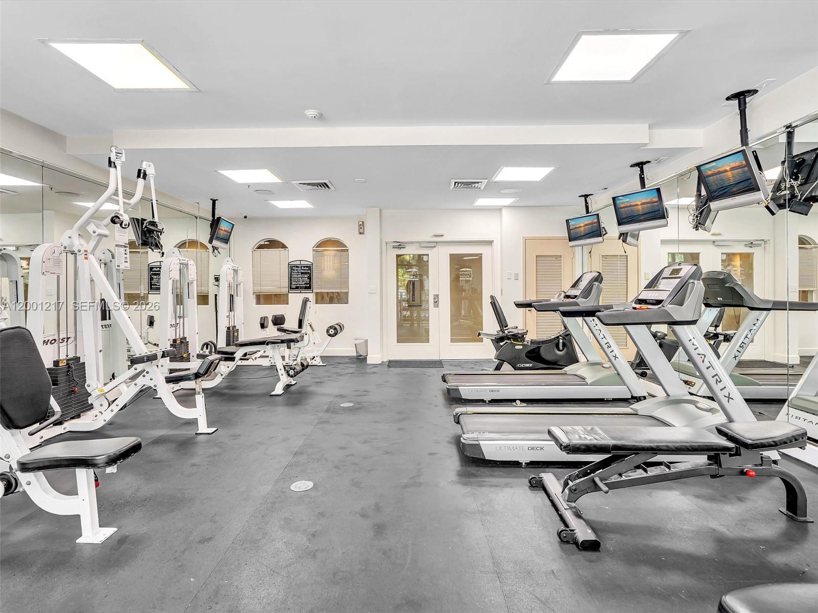 VALENCIA CONDO - Residential