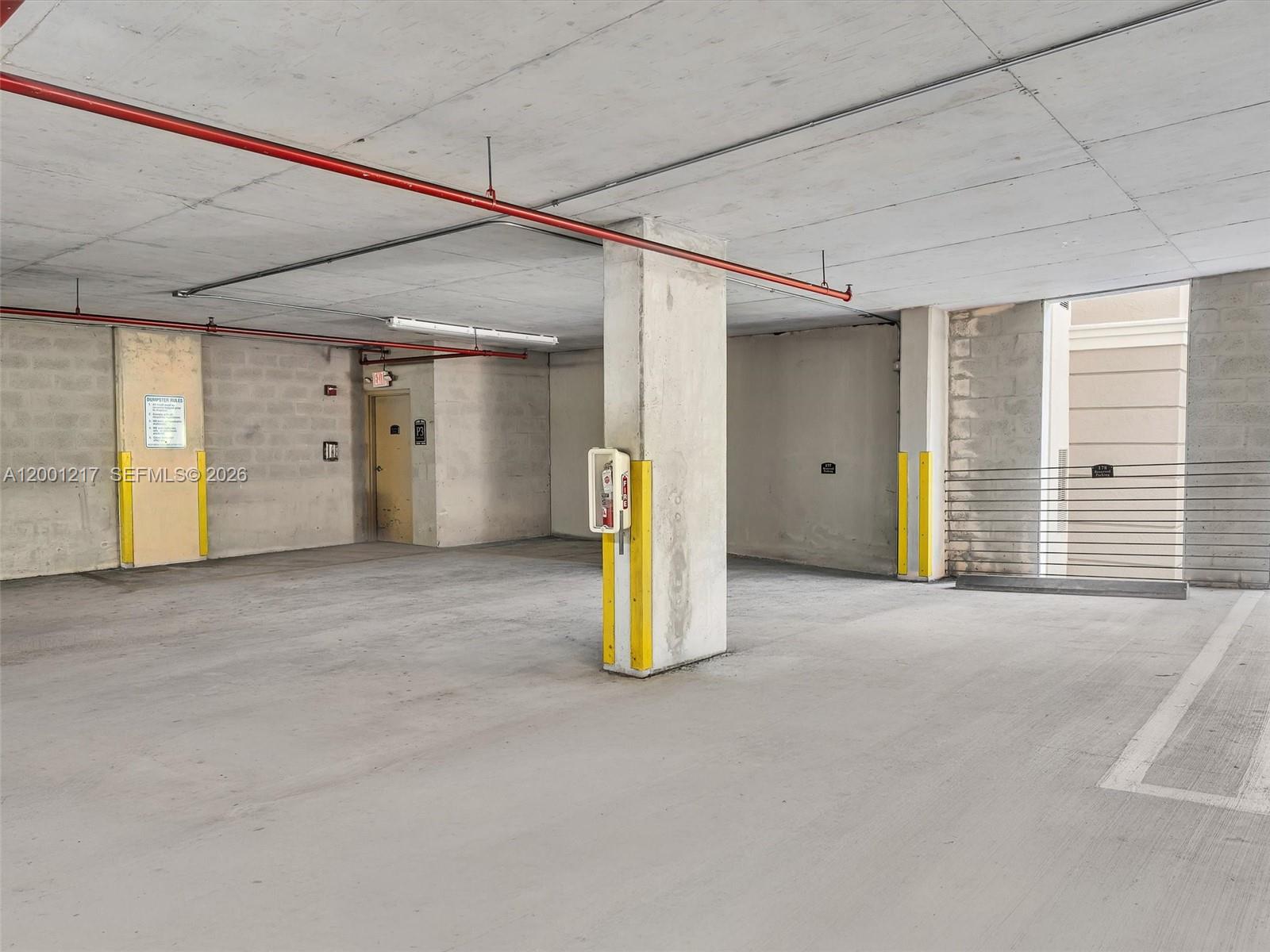 VALENCIA CONDO - Residential