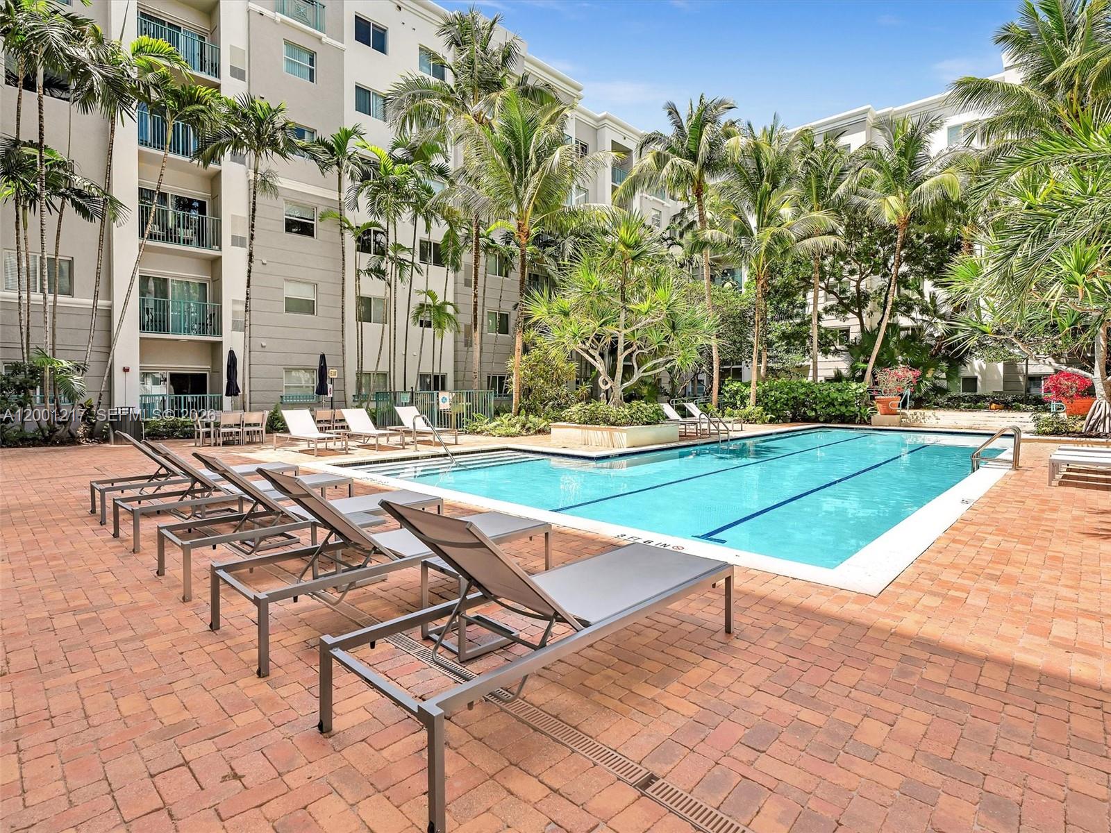 VALENCIA CONDO - Residential